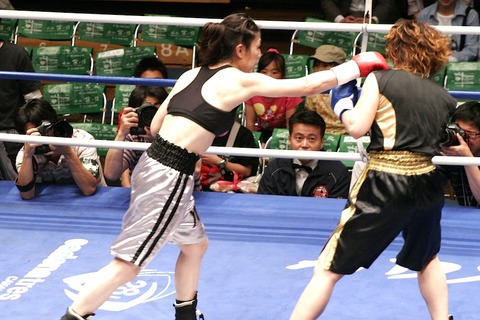石川範子 vs 稲元真理