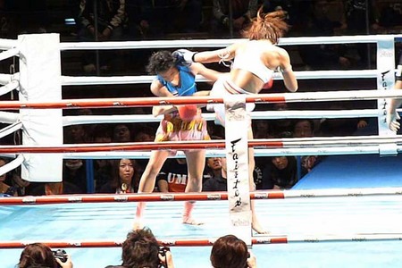 神村江里加 VS トーンター