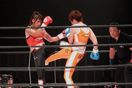 レーナ vs 石岡沙織