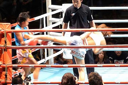 神村江里加 VS トーンター