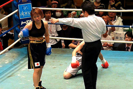 石川範子 vs 稲元真理