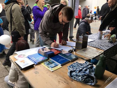 2016-9-11-falun-gong-finland_03