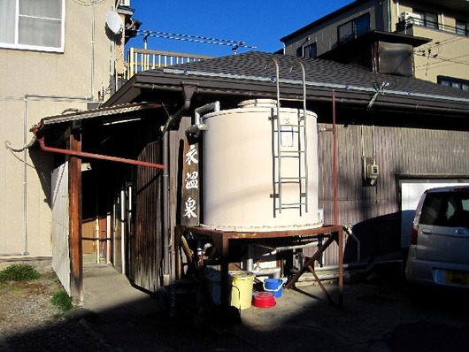 衣温泉