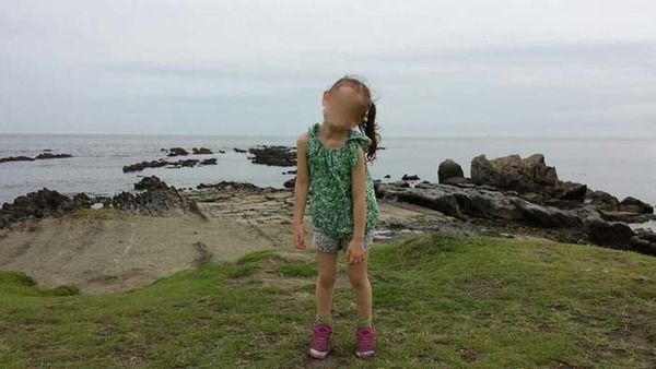 少女の心霊写真 3