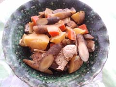 厚揚げと根菜の煮物