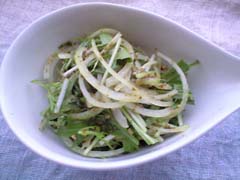 水菜と玉ねぎのバジルあえ