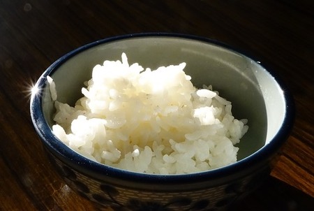 plain-cooked-rice-1583098_640