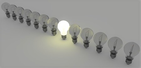 light-bulbs-1125016_640