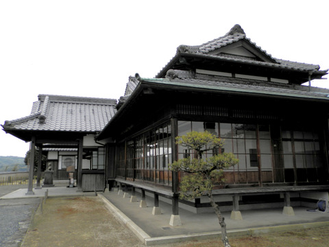 ②102一松邸外観