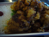 たいあん弁当:からあげ
