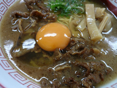 ラーメン東大:卵入れた
