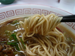 ラーメン東大:麺