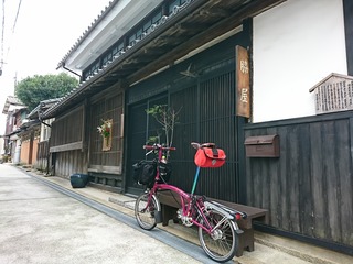 32