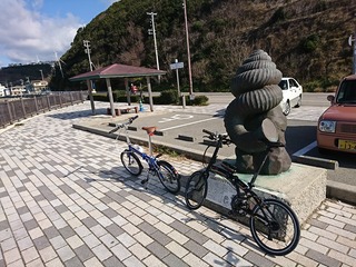 06