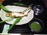 鮎の塩焼きとたで酢