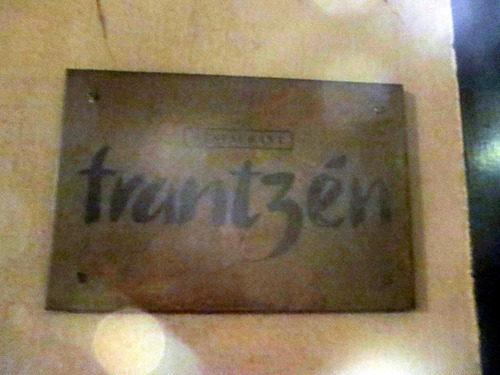 ・
