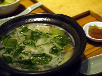コラーゲン地鶏煮込みそば