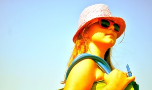 girl-961689_1920