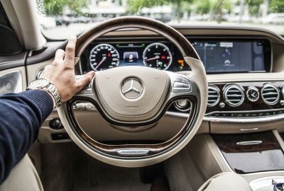 steering-wheel-801994_1920-400x270-MM-100