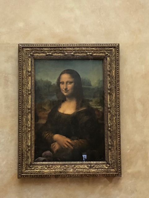 mona lisa close look