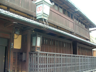 aebe0d86.jpg