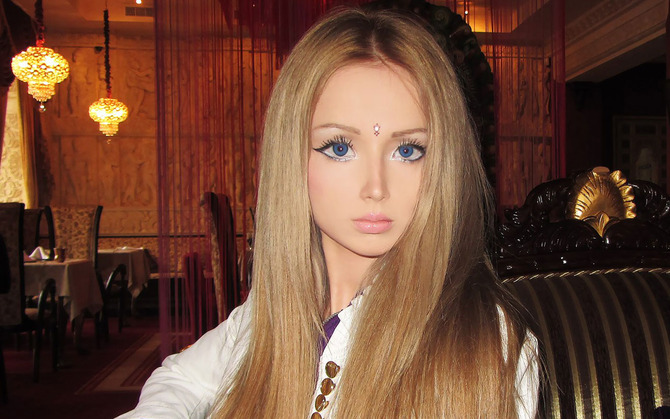 Valeria-Lukyanova-3