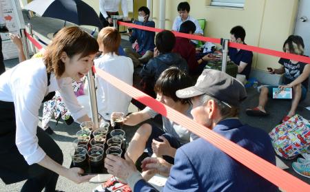 鳥取史上最大のイベントに長蛇の列