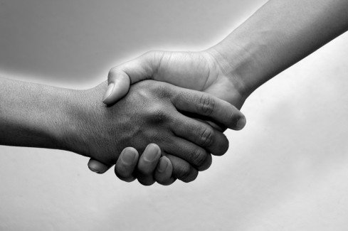 handshake-489x325