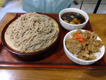 みとう庵@流通センター(6)鶏の立田揚げつけ汁蕎麦500コロッケ100
