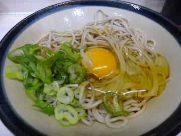 三松@新橋 (7)たぬきそば350玉子60かま玉そば350ちょいカレー100