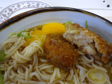 高田うどん店@京急川崎 (9)細うどん260コロッケ60玉子50
