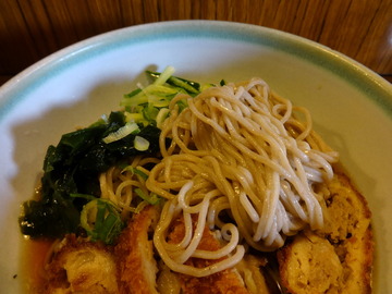 慶屋@有楽町(4)冷しメンチそば550