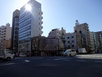 アヅマ@新御徒町(1)そば290ソーセイジ100ピーマン80