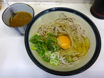 三松@新橋 (8)たぬきそば350玉子60かま玉そば350ちょいカレー100