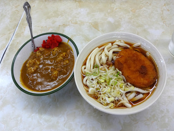 新角@有楽町 (6)うどんセット(ミニカレー付)560コロッケ120