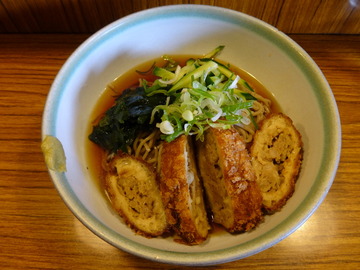 慶屋@有楽町(3)冷しメンチそば550