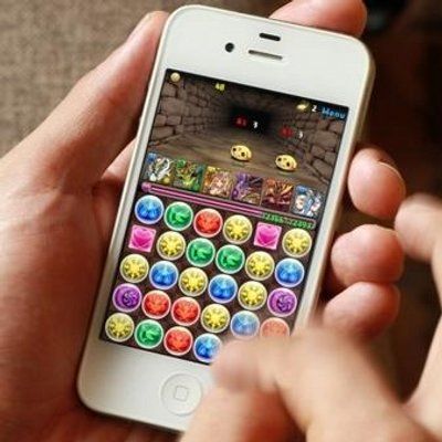 パズドラで遊んでいる