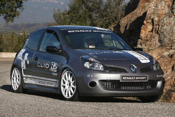 renault_clio_r3_1