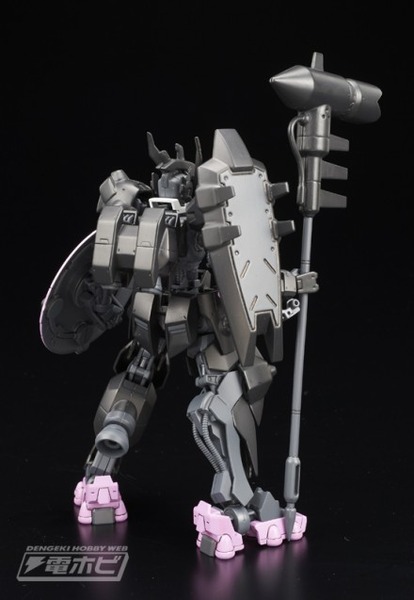 08Ph002-440x637