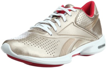 Reebok EASYTONE GO OUTSIDE III 正面