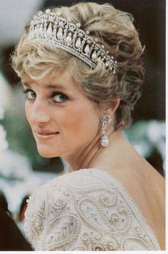 7985a1ae88ca457e8f770d409c3066e9--princess-of-wales-the-princess