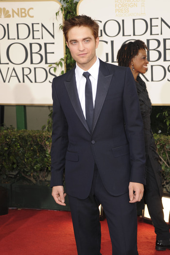 RobertPattinsonNewHQsGoldenGlobes13