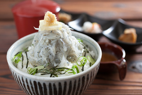 生しらす丼１