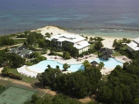 Grand-Lido-Braco-aerial--sh