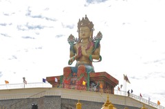 ヌブラの弥勒菩薩像