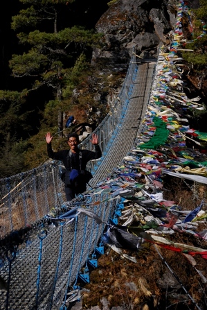 ナムチェの下の吊り橋