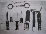 電気棒等拷問器具１９９０年代 CR９－１０－３