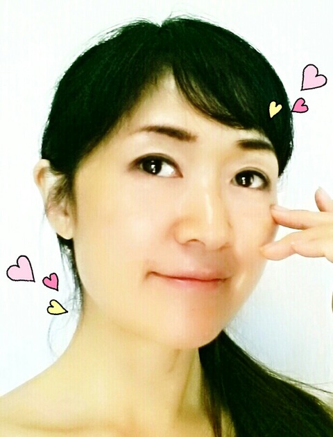 アンプルール ラグジュアリーホワイト