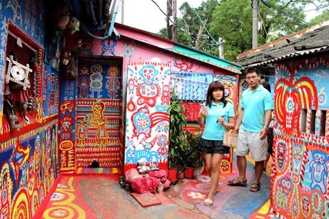rainbow-village-3