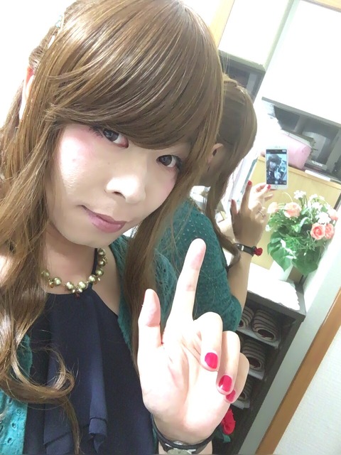 08E51AB4-CC1B-4B03-B7A4-C8045903EB00